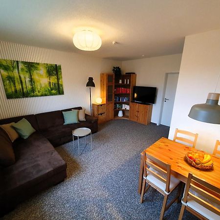 Radfreundliches Wohlfuehl-Apartment Mit Terrasse Und Parkplatz - Fewo Woody Schwerin  Exterior foto